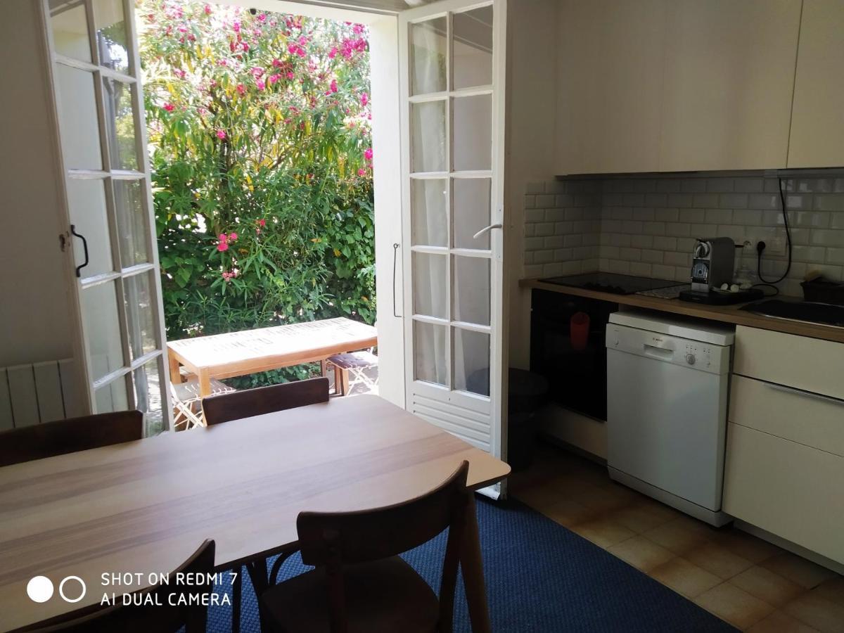 Les Lauriers Roses Apartamento Narbona Exterior foto